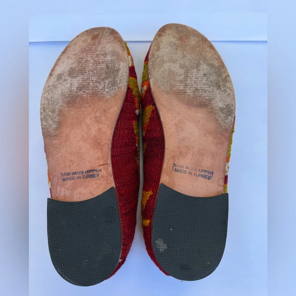 Res Ipsa Kilim Slippers – Handmade Woven Wool & Leather – Size 10 – Unique Pair - Picture 9 of 11